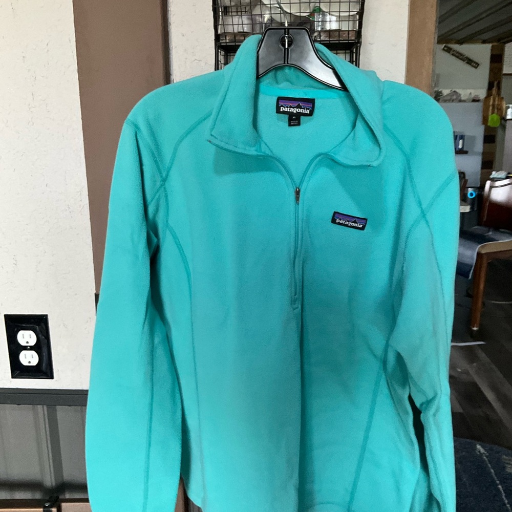 Patagonia Women's Aqua Teal Half-Zip Fleece Jacket